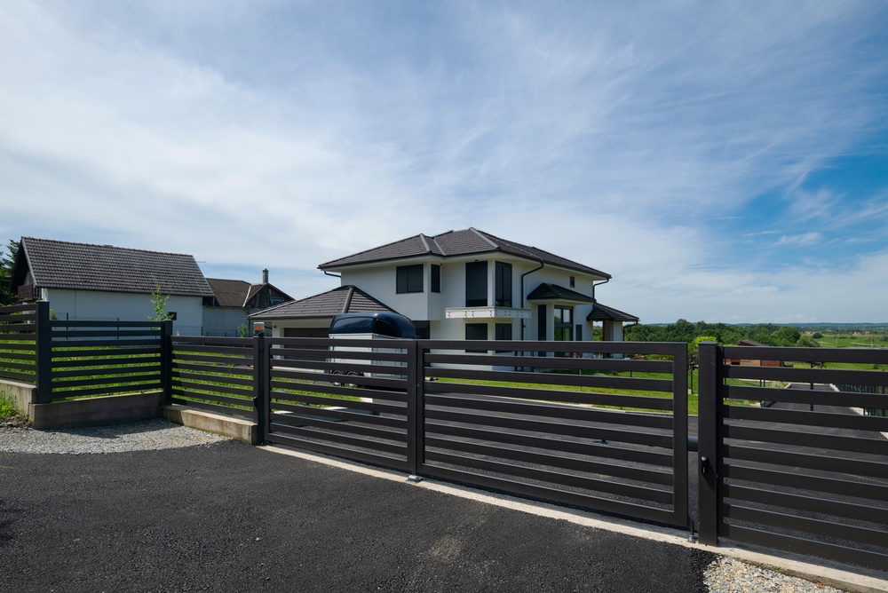 Modern,Modular,Minimalist,Two-story,House,With,Energy-efficient,Design,,Solar,Panels